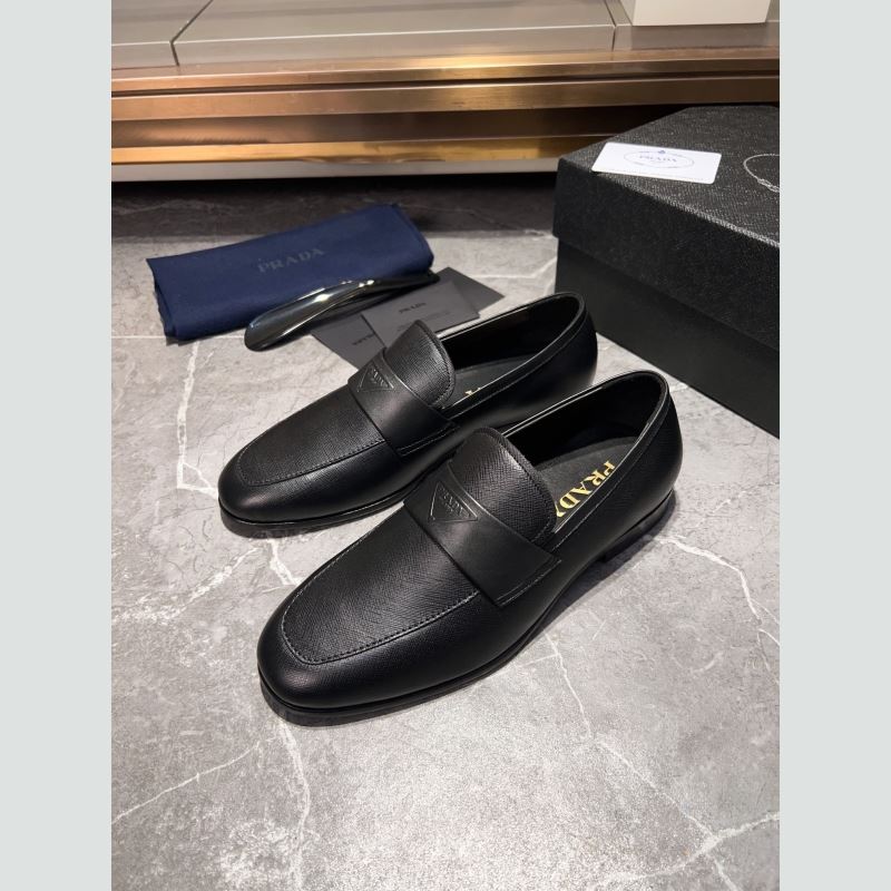 Pra*a leather shoes
